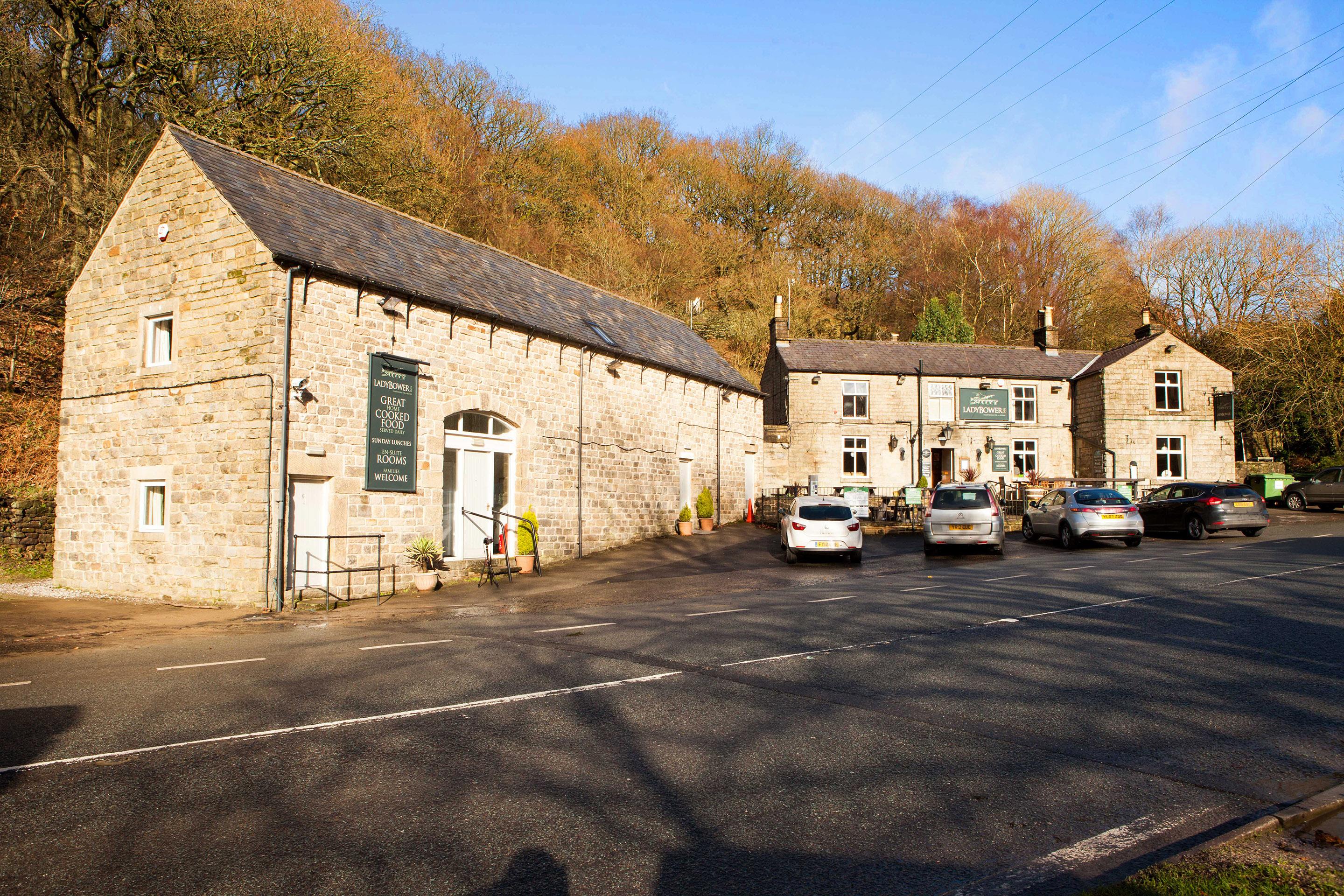 Oyo Ladybower Inn Bamford Kültér fotó