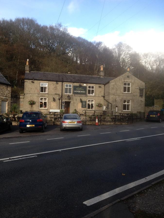 Oyo Ladybower Inn Bamford Kültér fotó