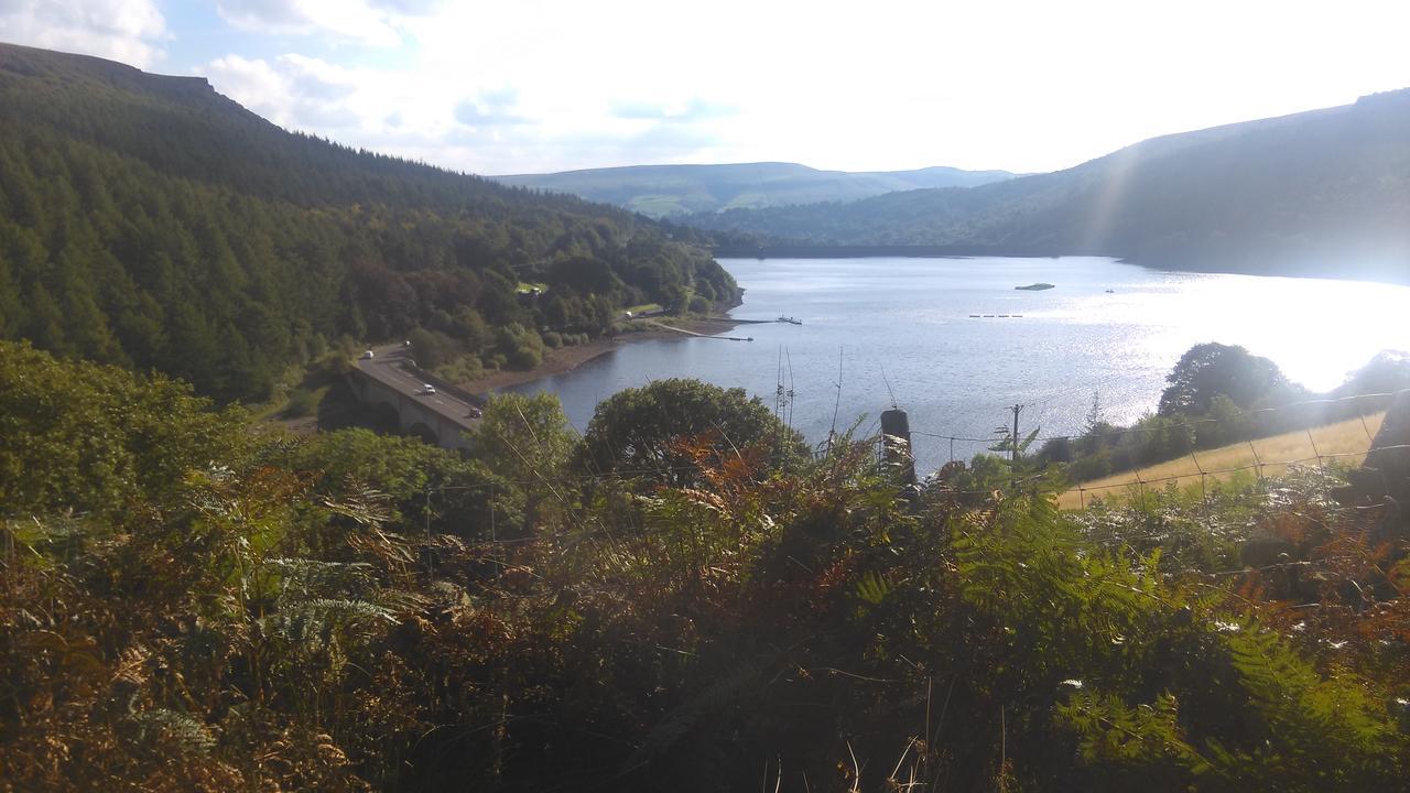 Oyo Ladybower Inn Bamford Kültér fotó